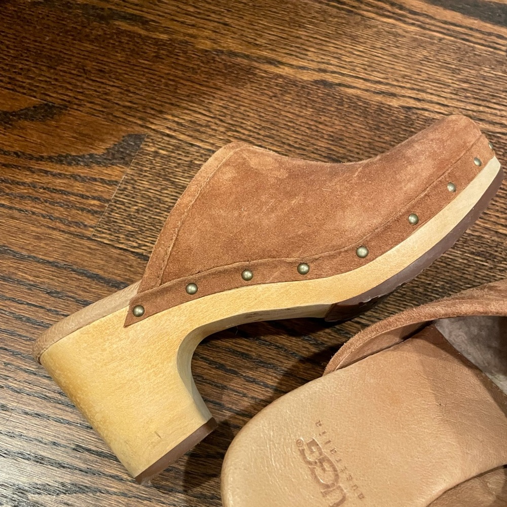 UGG clogs